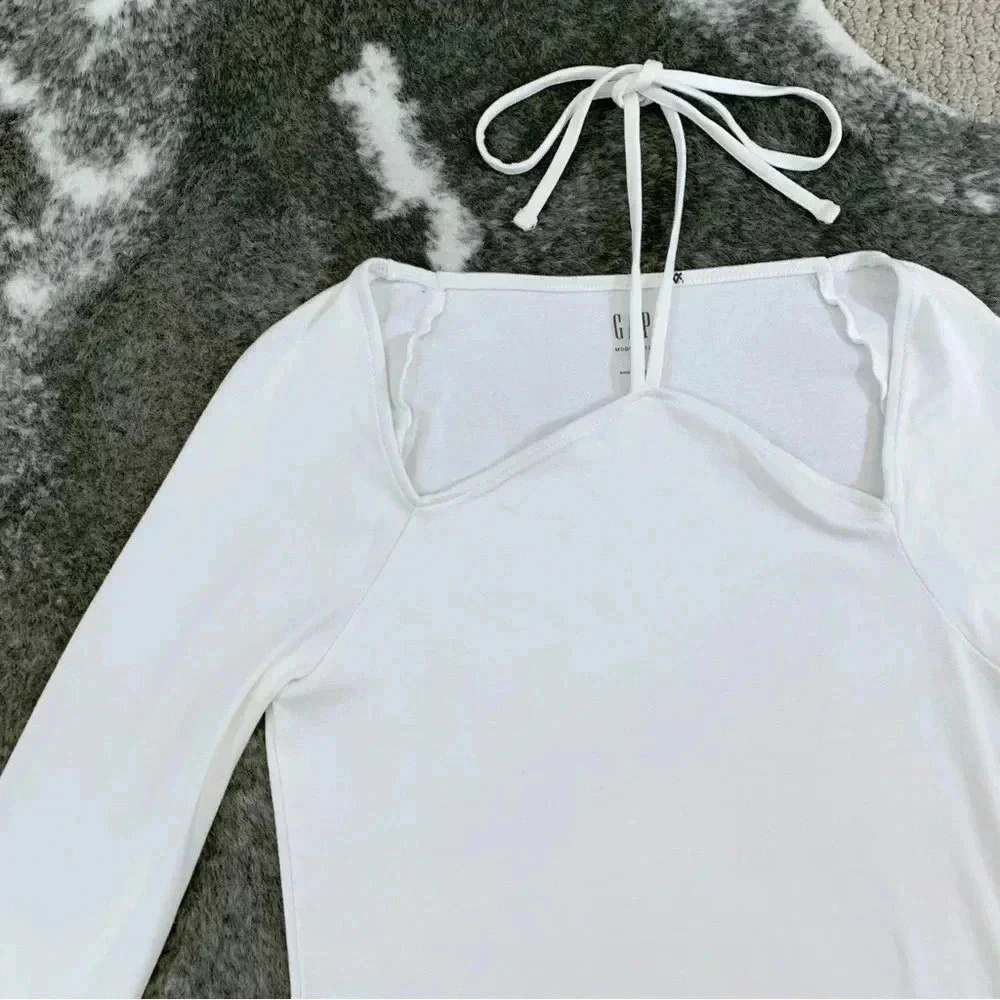 NWT Modern Cut-Out Halter T-Shirt - Picture 3 of 11